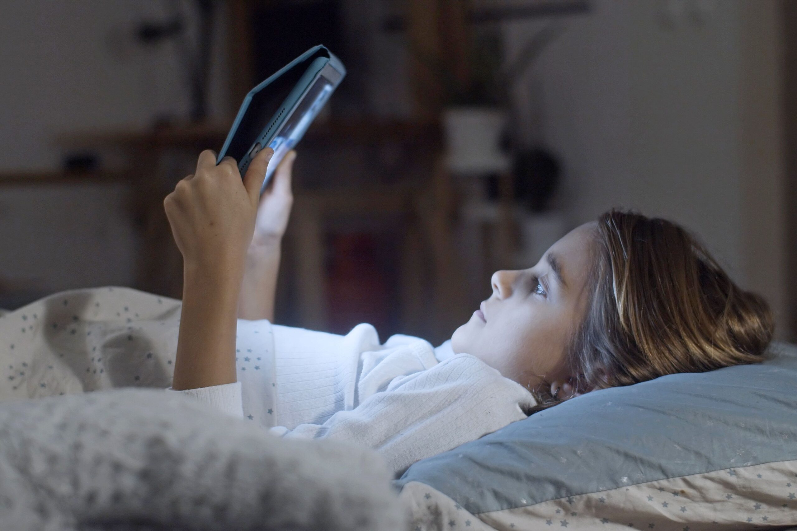 How to Reduce Screen Time While Staying Productive